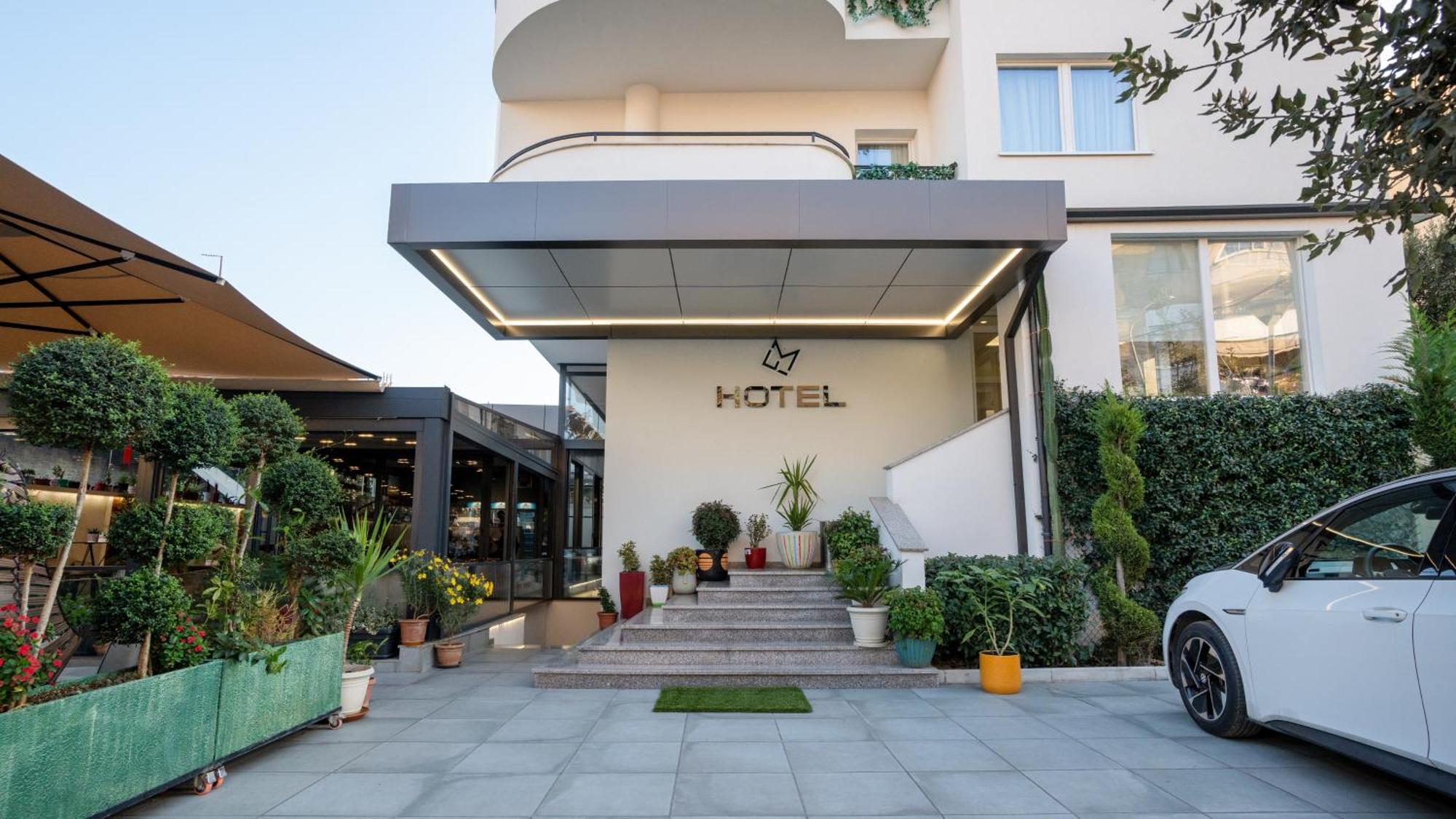 F&M Hotel 2 Tirana Exterior foto